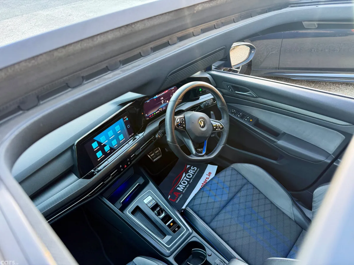 Volkswagen Golf Hatchback, Petrol, 2021, Blue