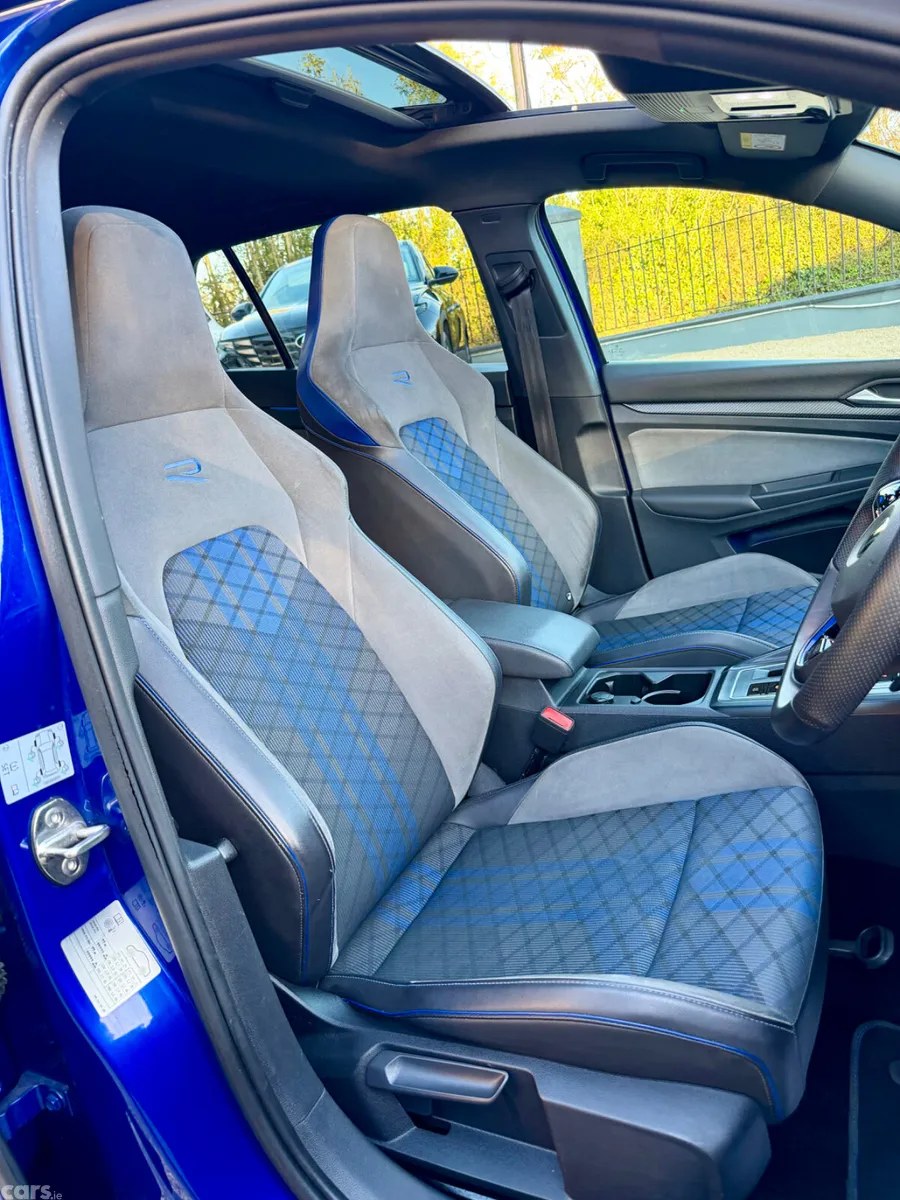 Volkswagen Golf Hatchback, Petrol, 2021, Blue
