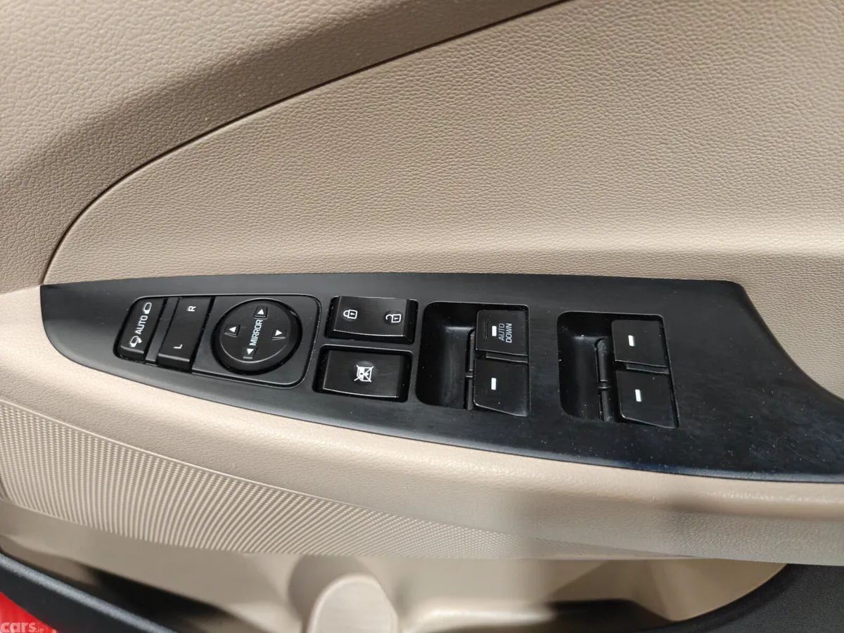 Hyundai Tucson SUV, Diesel, 2018, Red