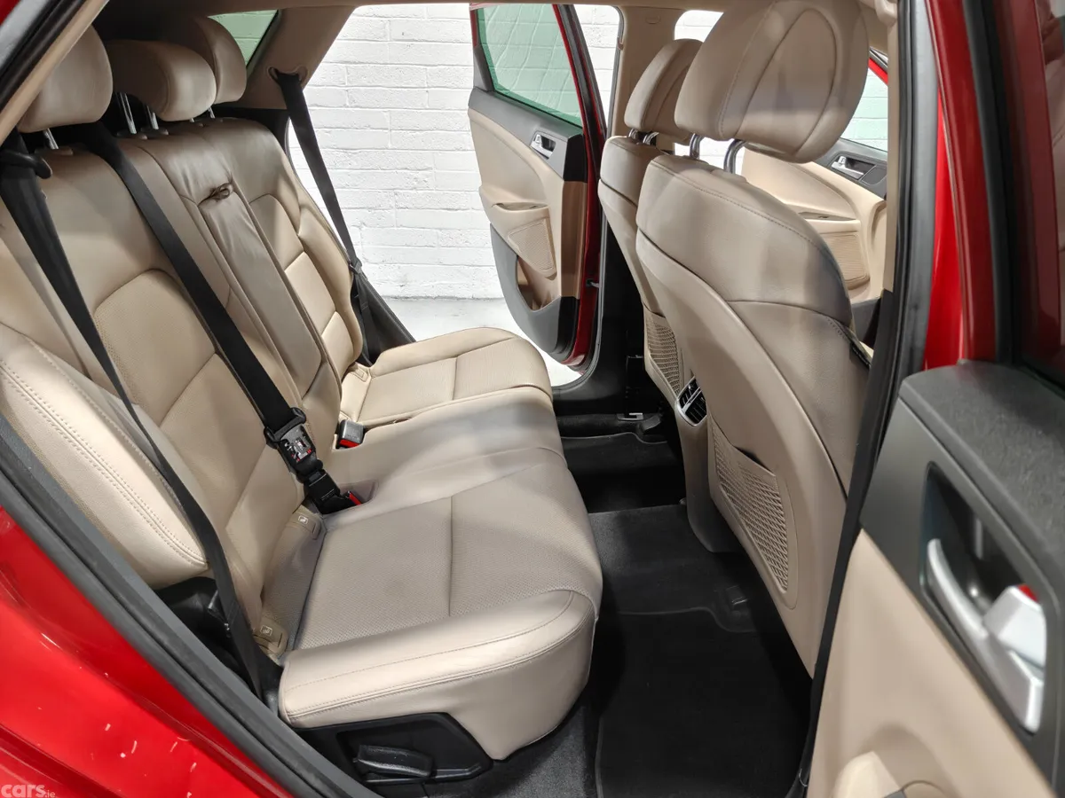 Hyundai Tucson SUV, Diesel, 2018, Red