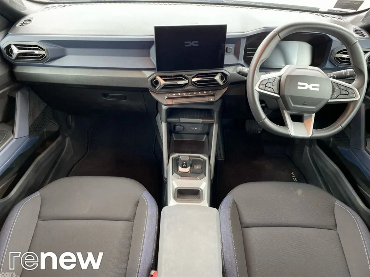 Dacia Duster SUV, Petrol Hybrid, 2026, Brown