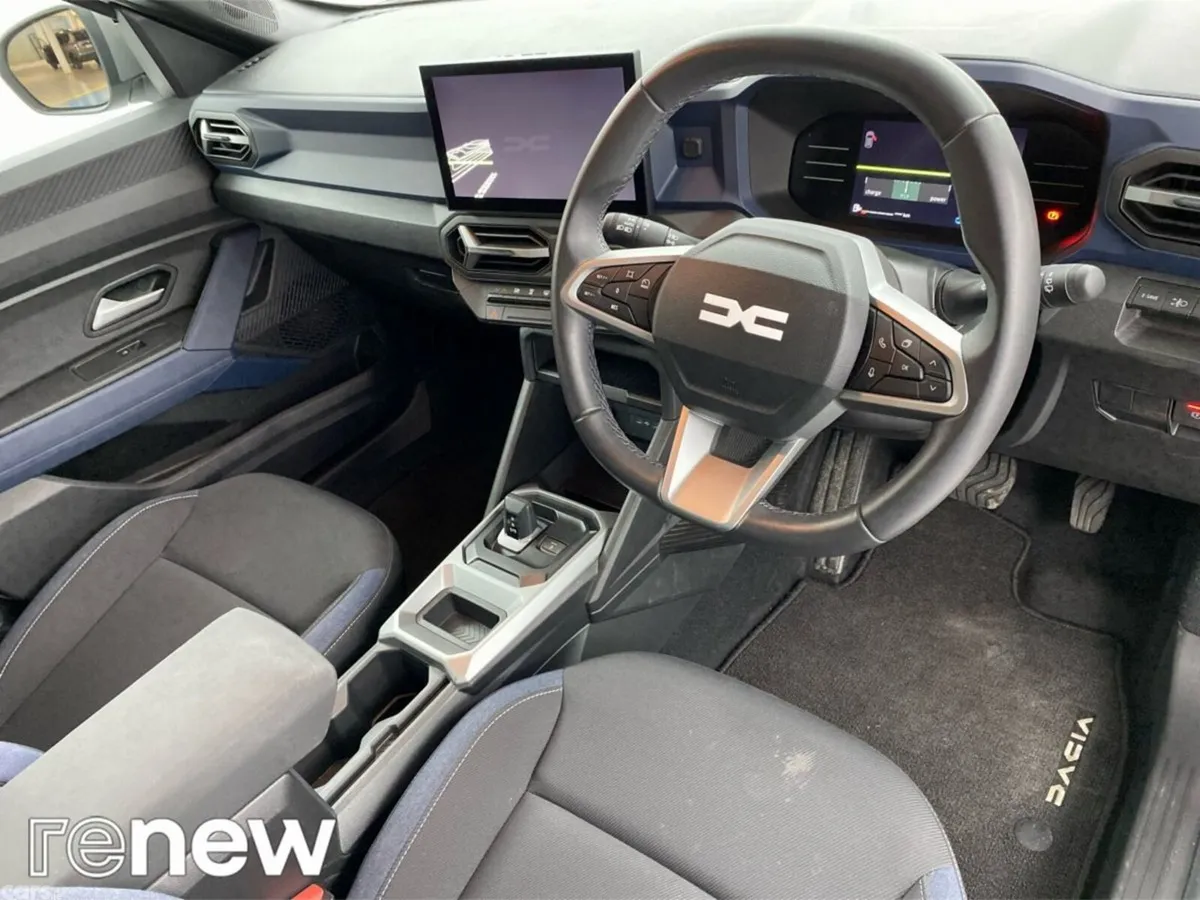 Dacia Duster SUV, Petrol Hybrid, 2026, Brown