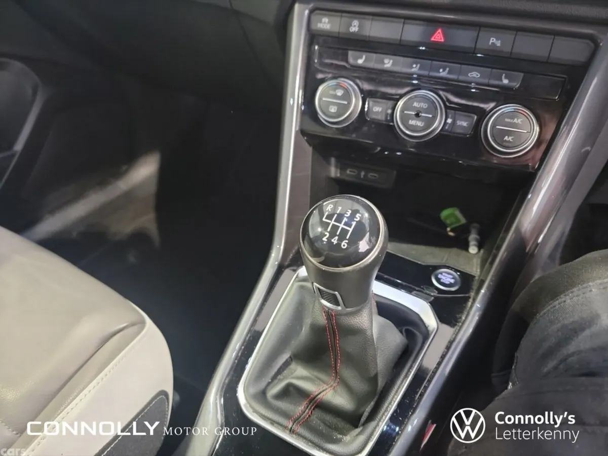 Volkswagen T-Roc SUV, Diesel, 2022, Red