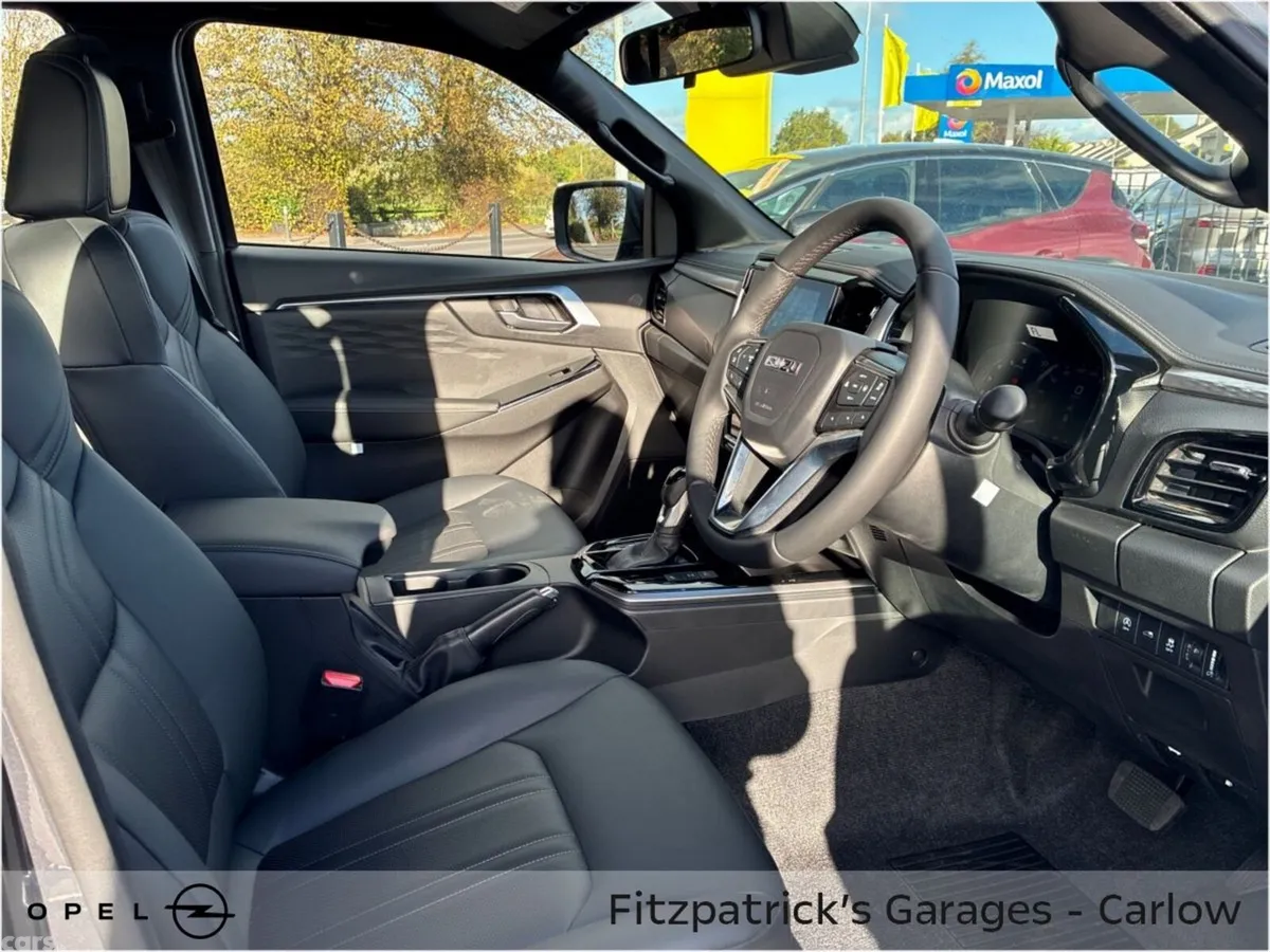 Isuzu D-Max Pick Up, Diesel, 2027, Grey