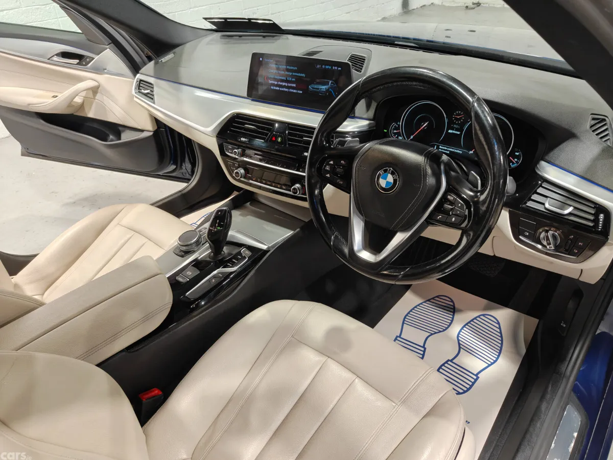 BMW 5-Series Saloon, Petrol Plug-in Hybrid, 2017, Blue