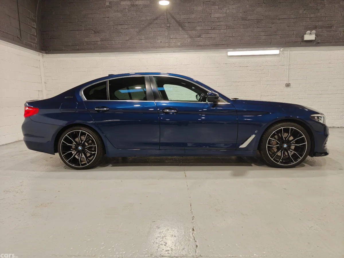 BMW 5-Series Saloon, Petrol Plug-in Hybrid, 2017, Blue