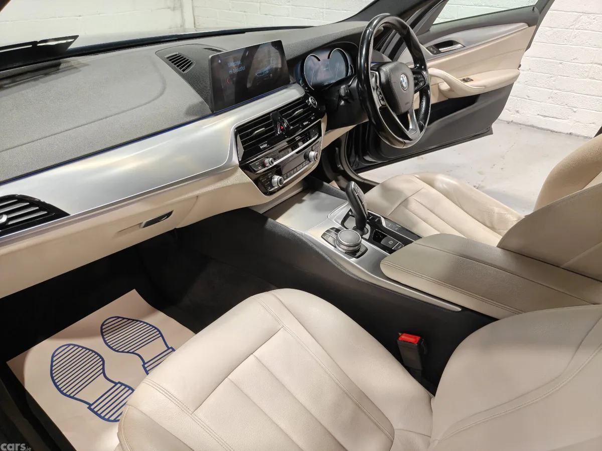 BMW 5-Series Saloon, Petrol Plug-in Hybrid, 2017, Blue
