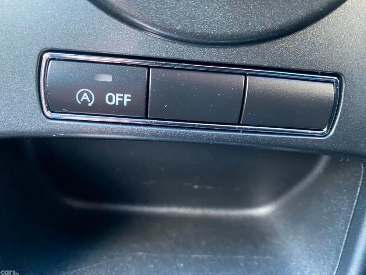 Ford Fiesta Hatchback, Petrol, 2015, Silver