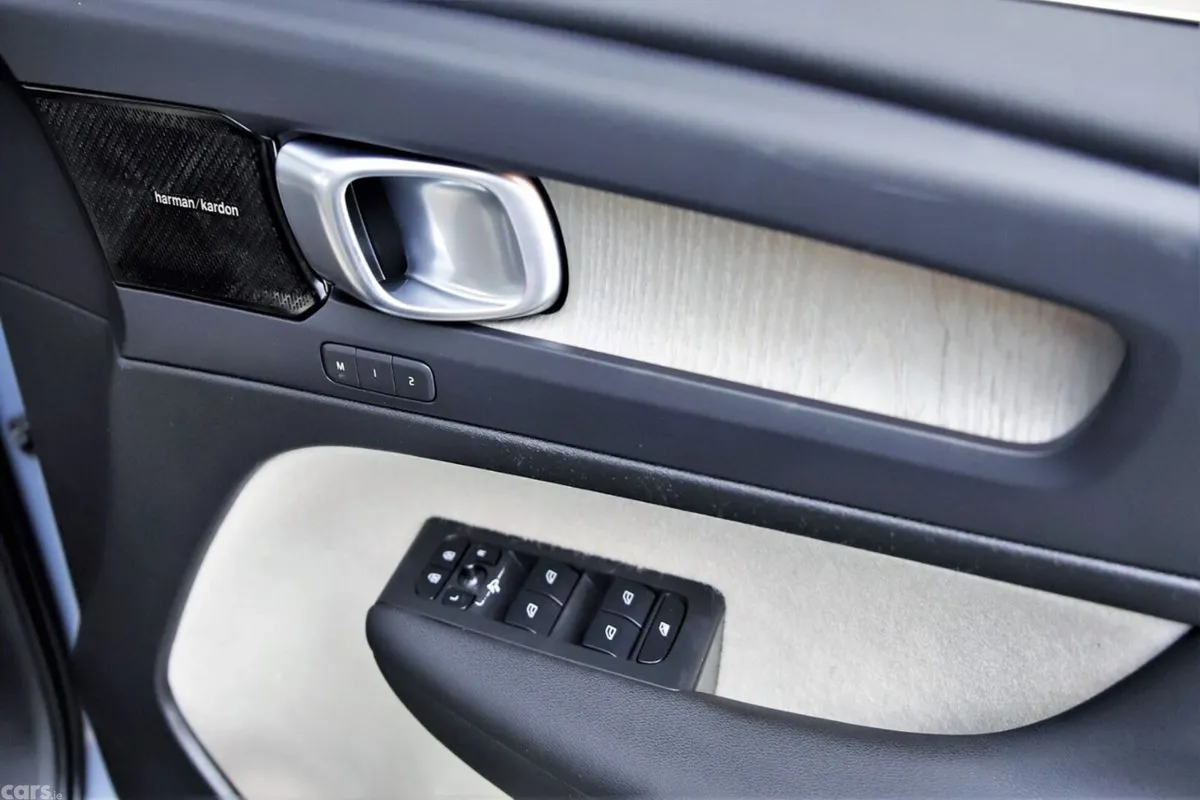 Volvo XC40 Estate, Petrol Plug-in Hybrid, 2020, Grey