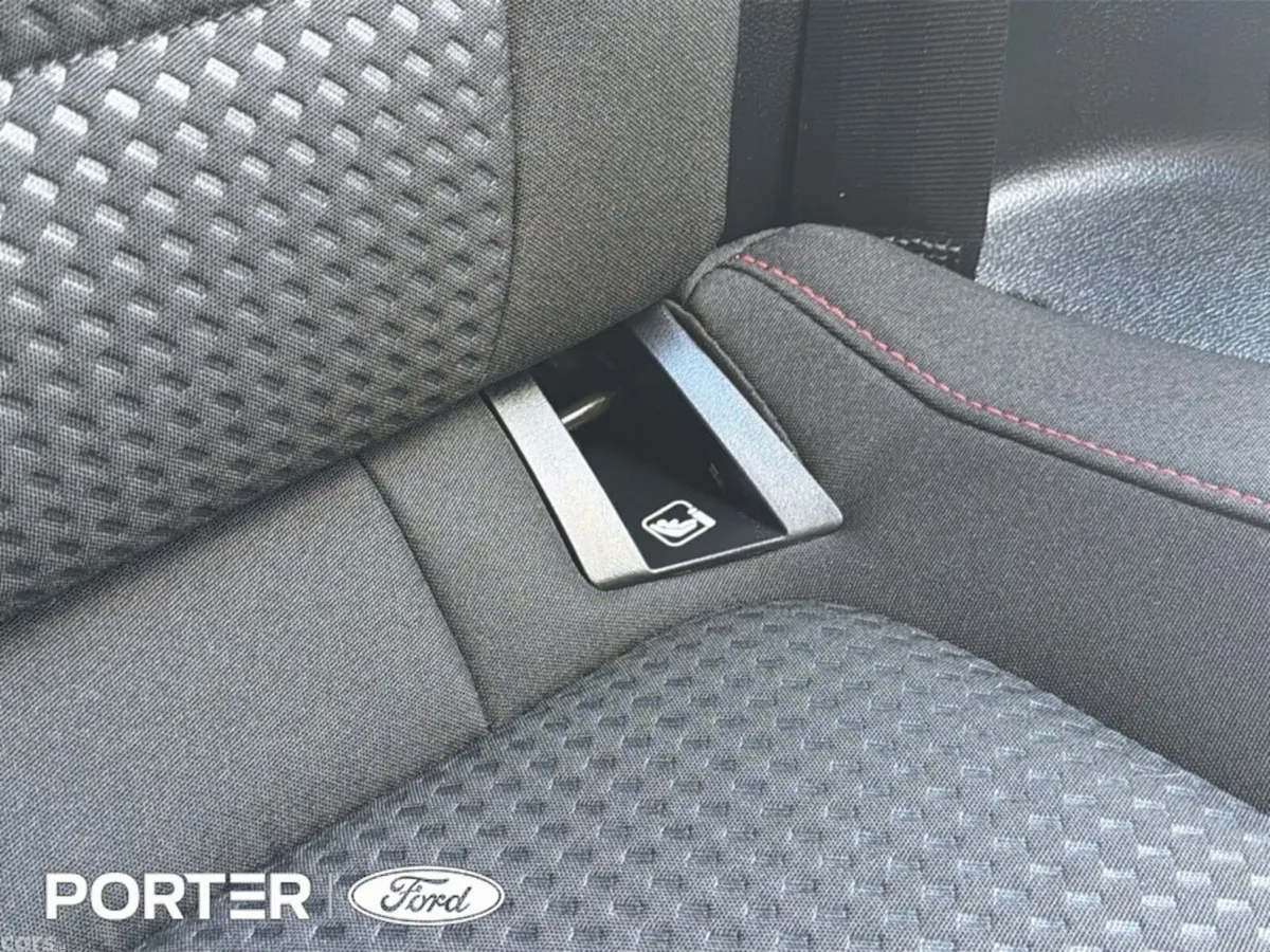 Ford Focus Hatchback, Diesel, 2024, Black