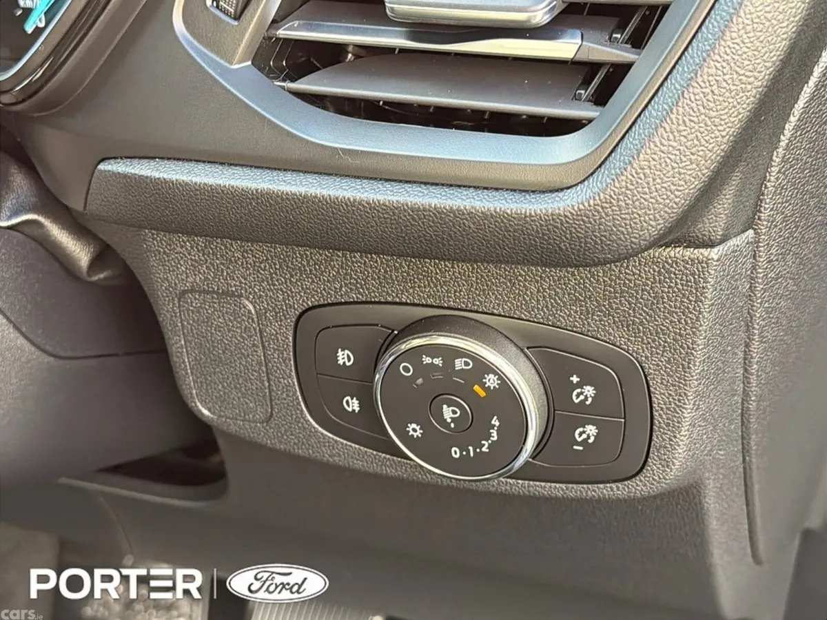 Ford Focus Hatchback, Diesel, 2024, Black