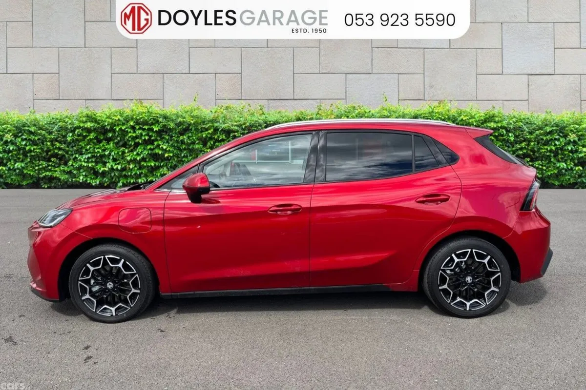 MG MG4 Hatchback, Electric, 2026, Red