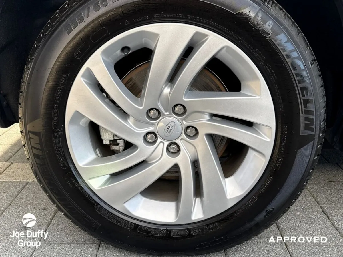 Land Rover Discovery Sport SUV, Petrol Hybrid, 2025, Black