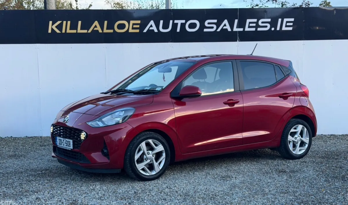 Hyundai i10 Hatchback, Petrol, 2020, Red