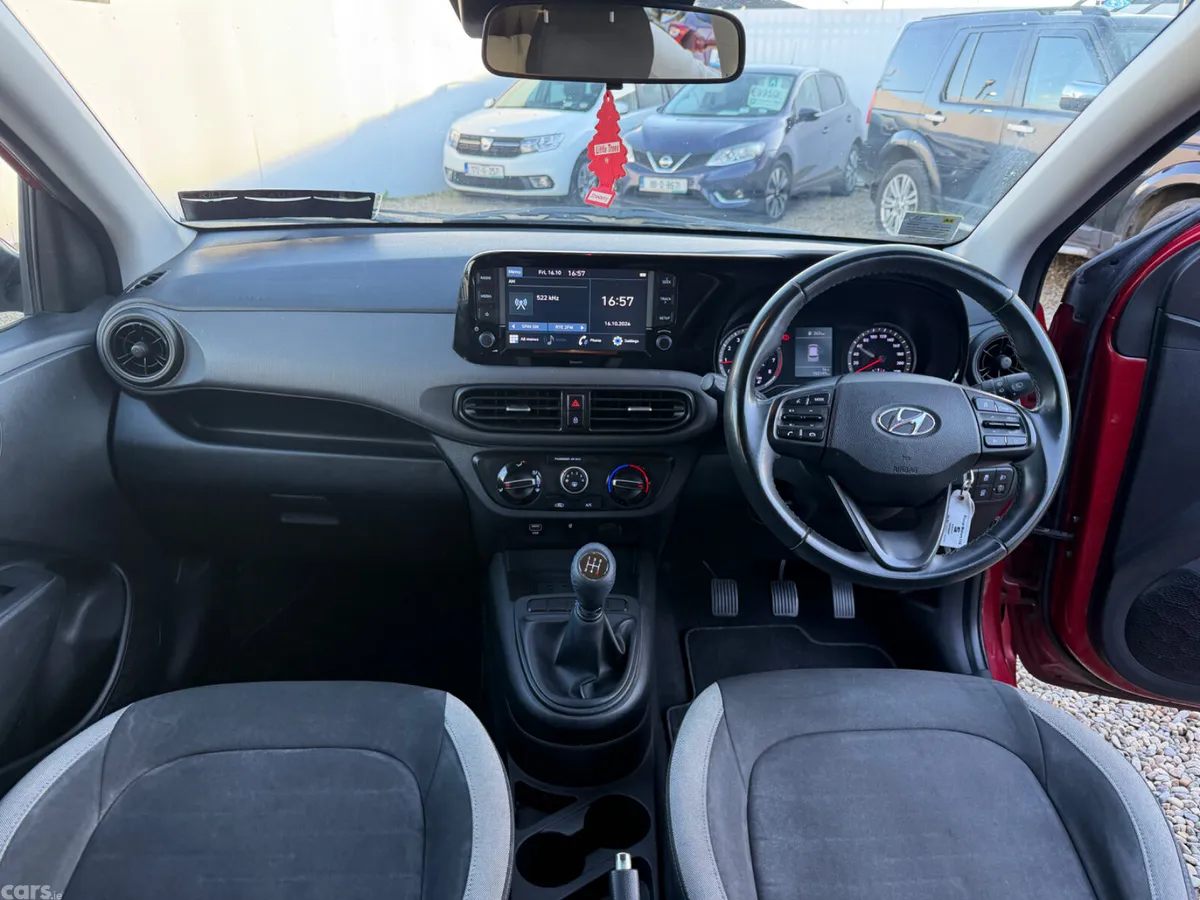 Hyundai i10 Hatchback, Petrol, 2020, Red