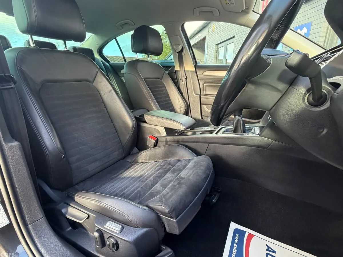 Volkswagen Passat Saloon, Diesel, 2020, Grey