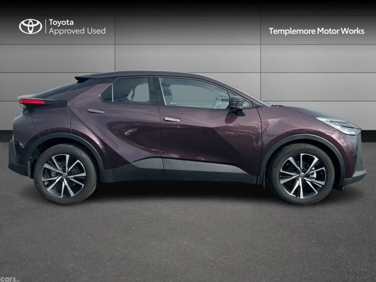 Toyota C-HR SUV, Petrol Hybrid, 2025, Purple