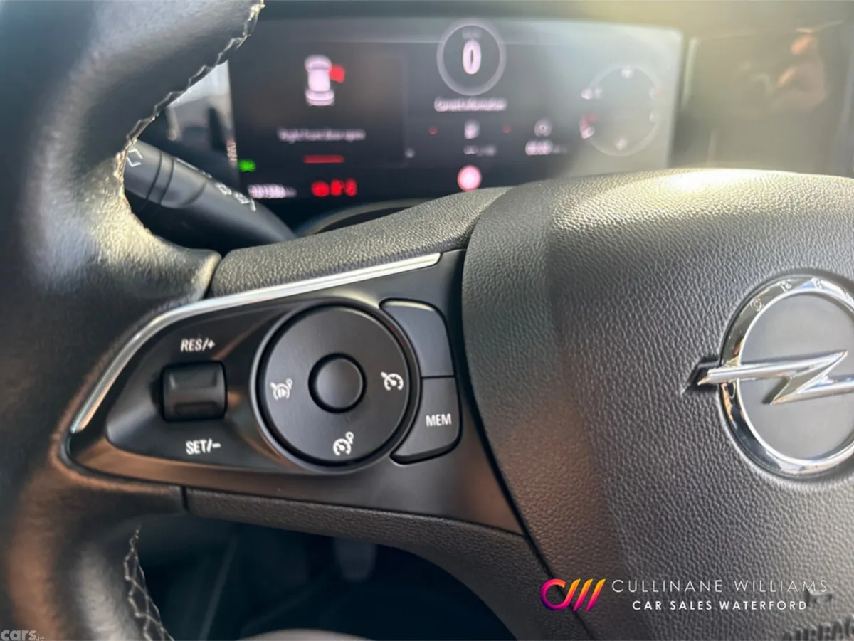 Opel Mokka SUV, Petrol, 2023, Grey