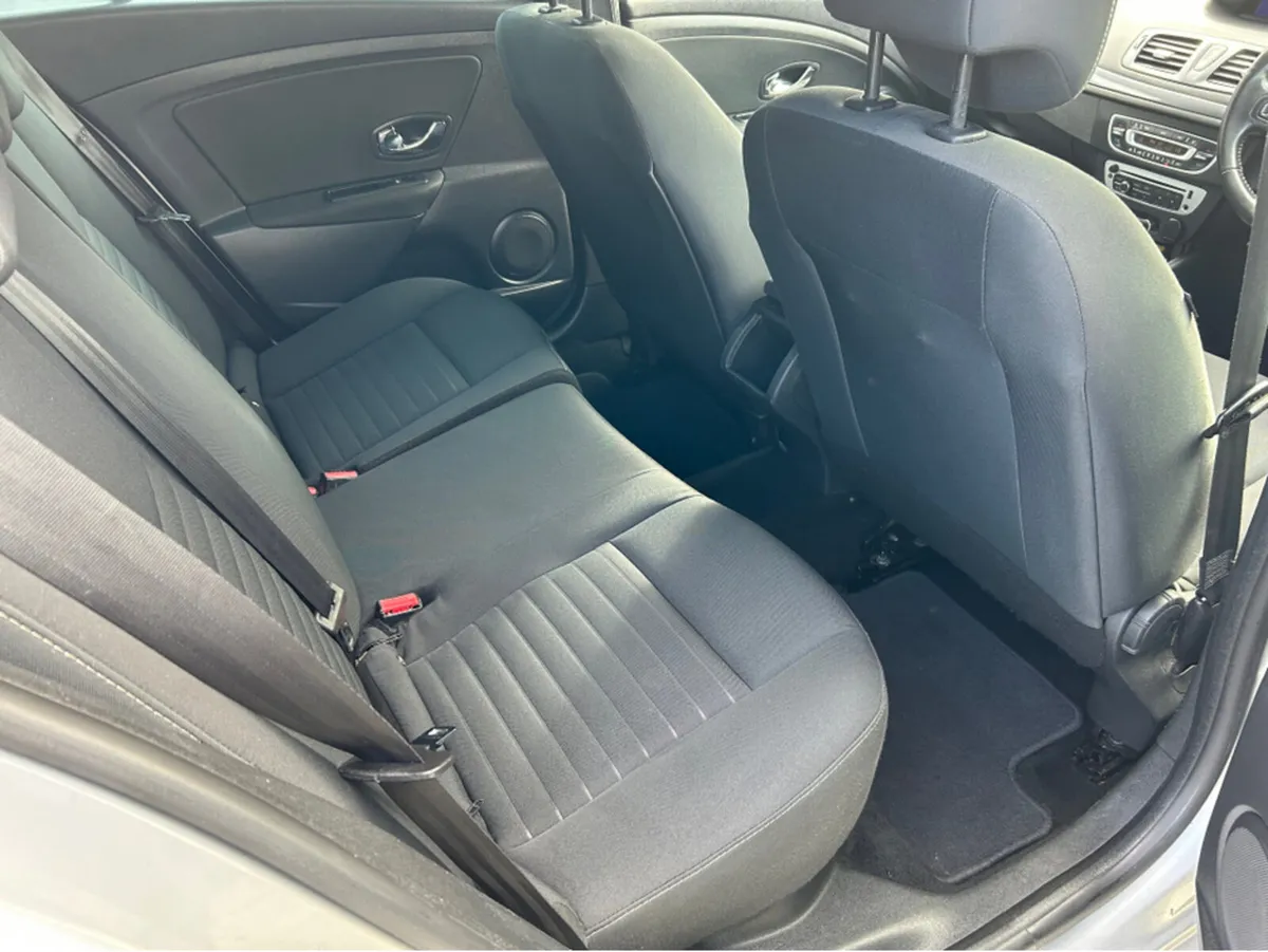 Renault Megane Estate, Diesel, 2015, Silver