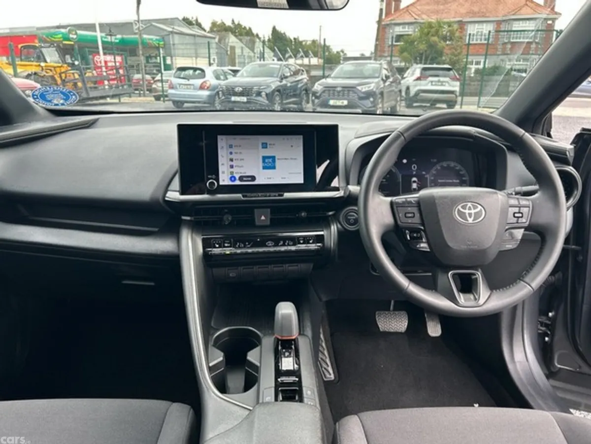 Toyota C-HR SUV, Petrol Hybrid, 2024, Grey