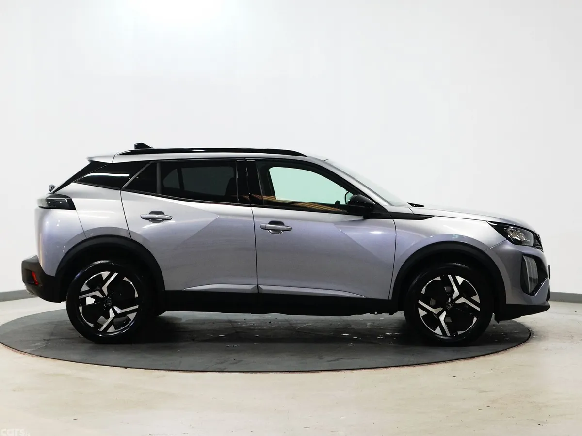 Peugeot 2008 MPV, Petrol, 2024, Grey
