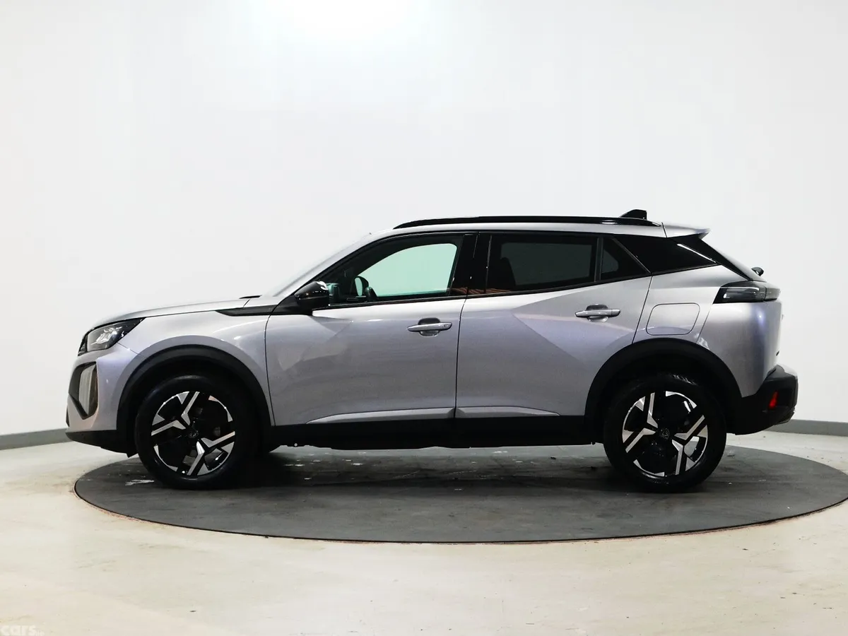Peugeot 2008 MPV, Petrol, 2024, Grey