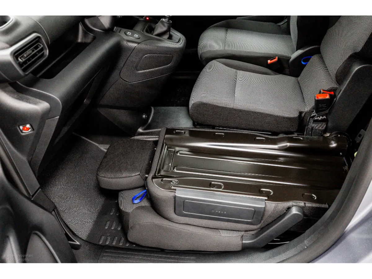 Peugeot Partner Van, Diesel, 2026, Grey