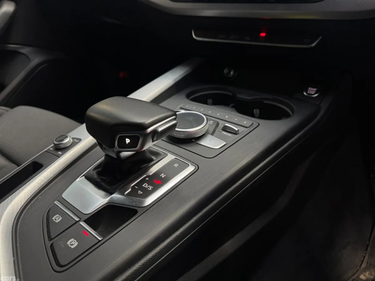 Audi A4 Estate, Petrol, 2019, White
