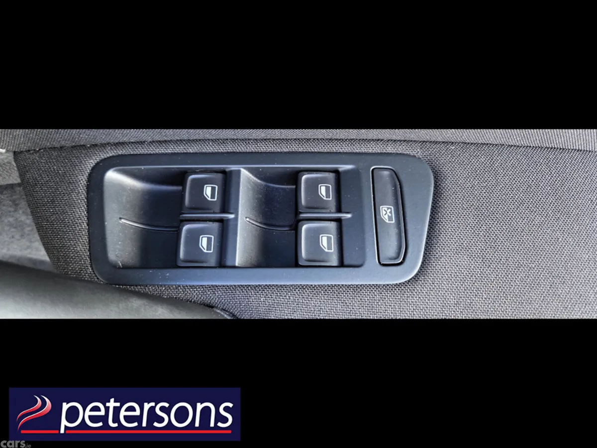 Volkswagen Golf Hatchback, Petrol, 2015, Silver