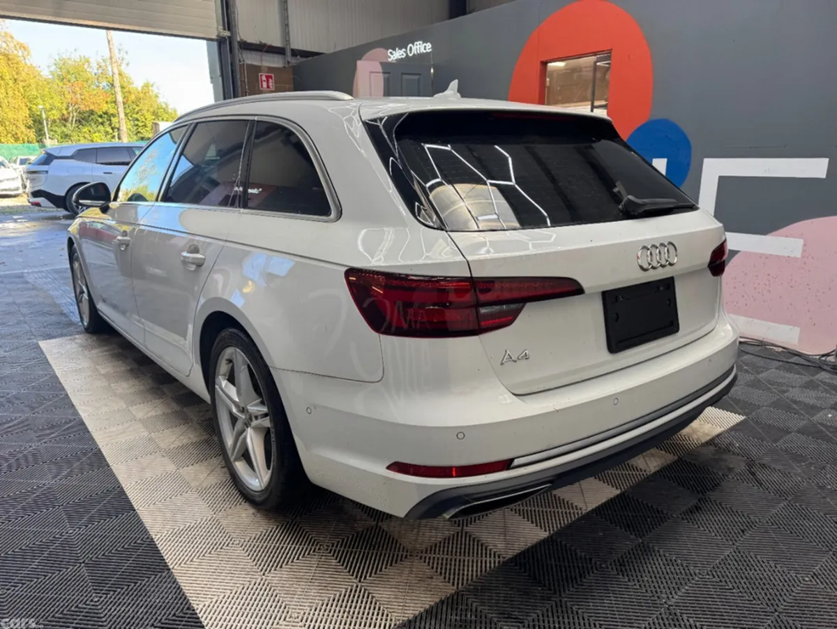 Audi A4 Estate, Petrol, 2019, White