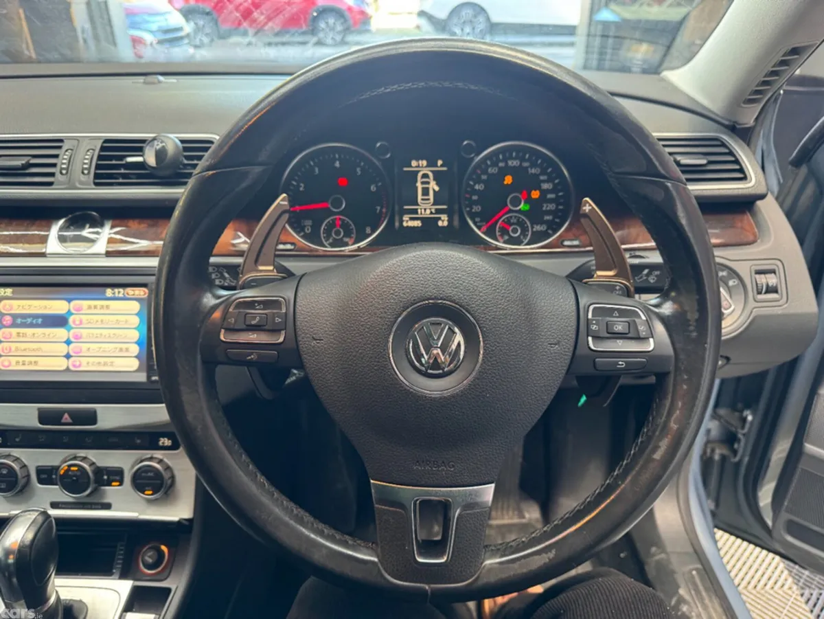 Volkswagen Passat Saloon, Petrol, 2012, Grey