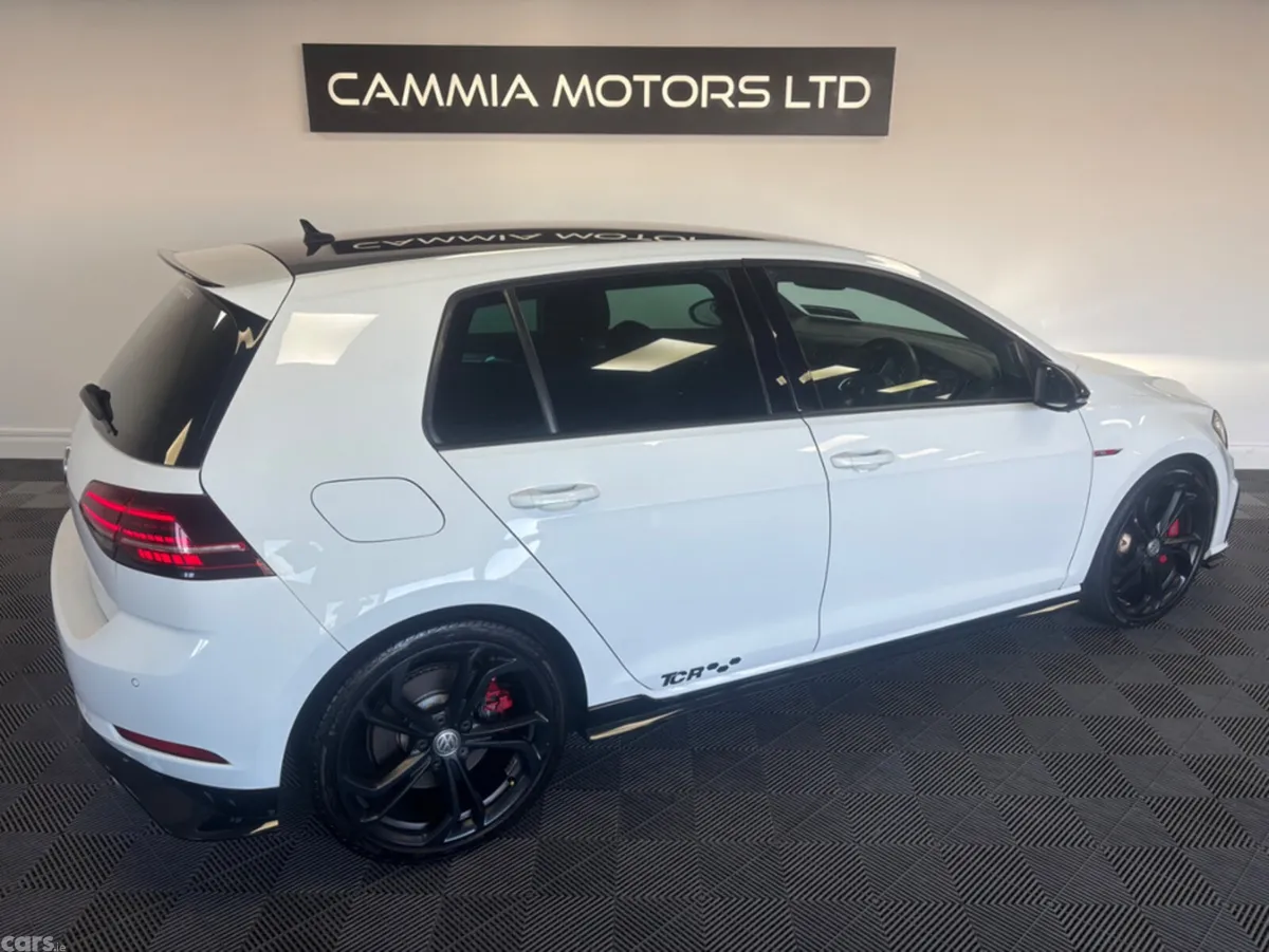 Volkswagen Golf Hatchback, Petrol, 2019, White