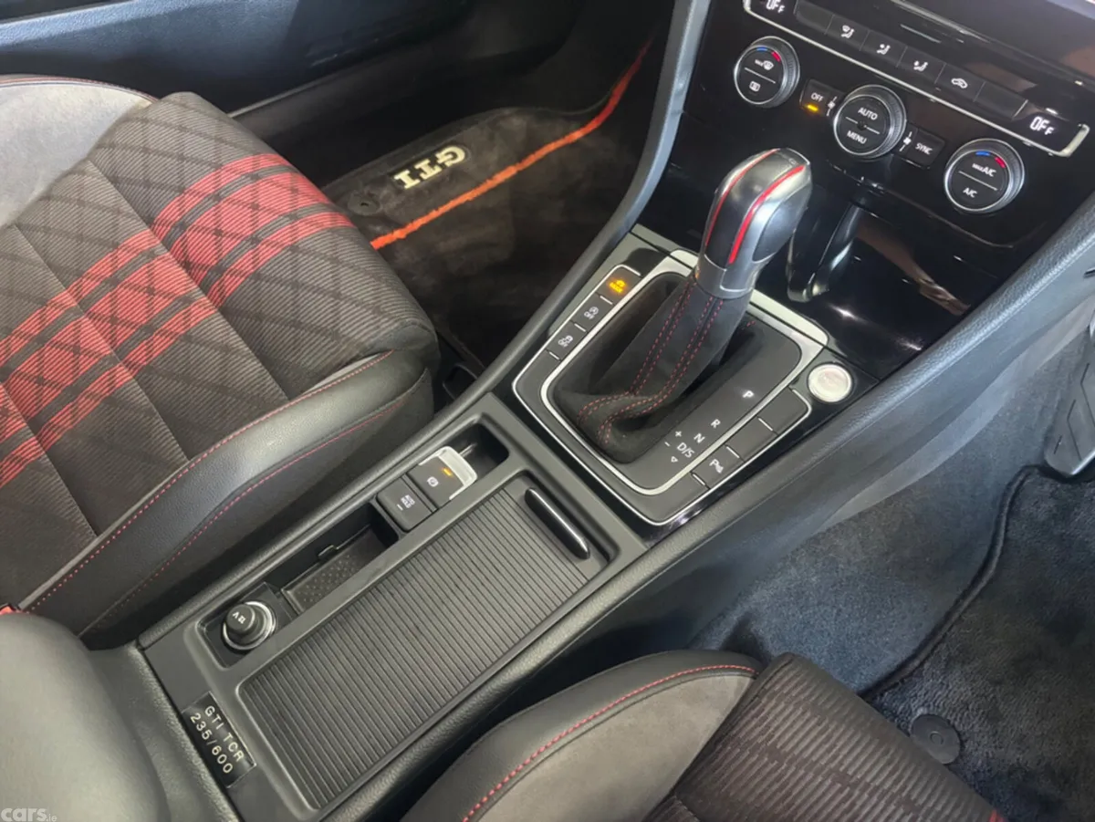 Volkswagen Golf Hatchback, Petrol, 2019, White