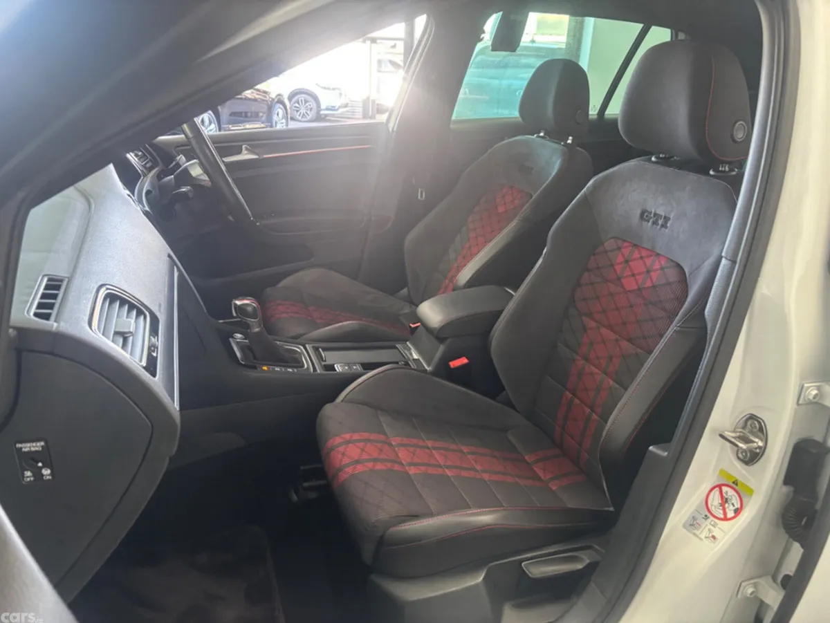 Volkswagen Golf Hatchback, Petrol, 2019, White