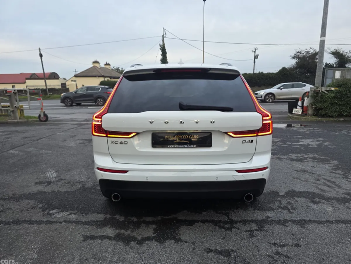 Volvo XC60 Estate, Diesel, 2017, White