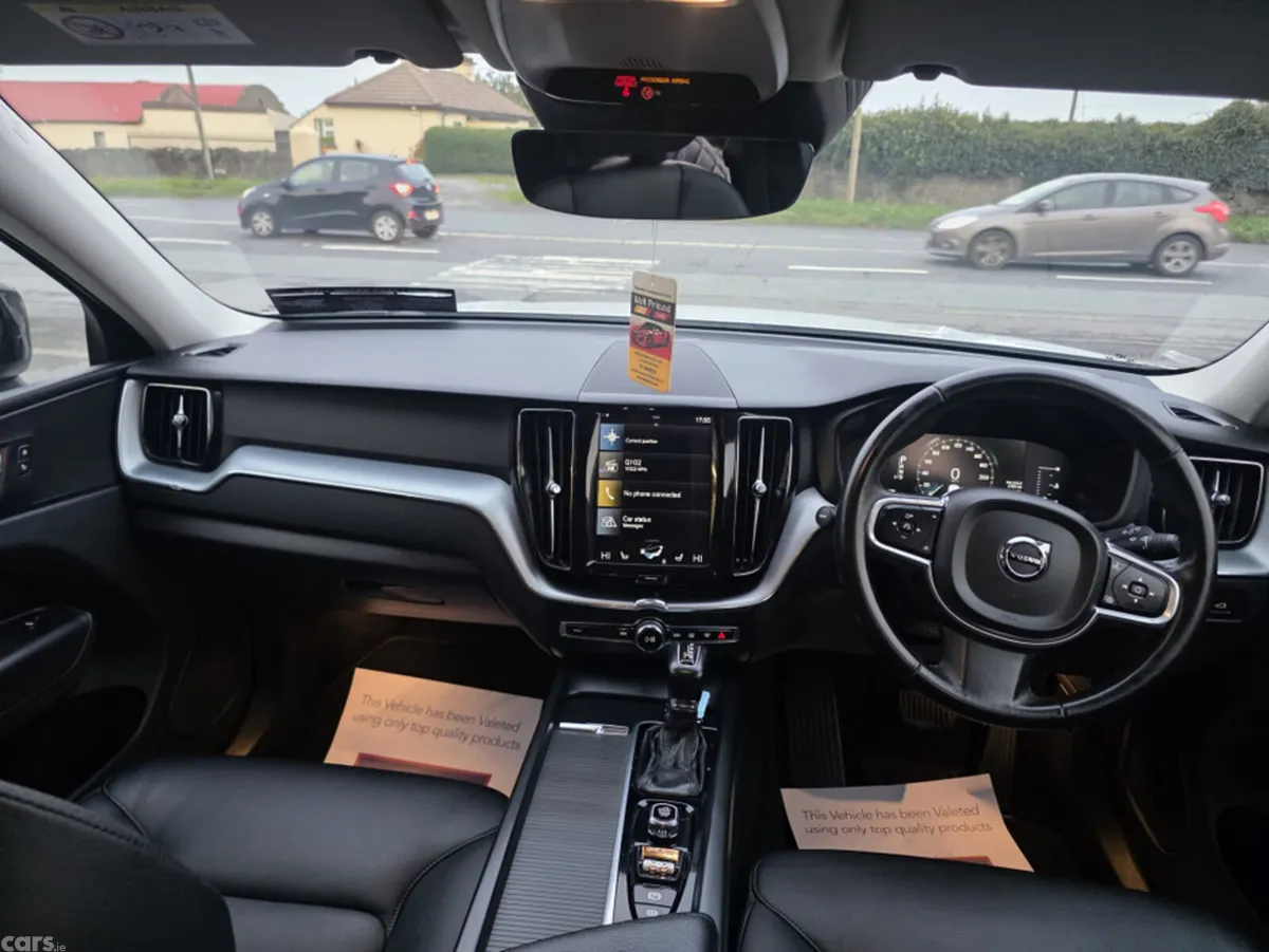 Volvo XC60 Estate, Diesel, 2017, White