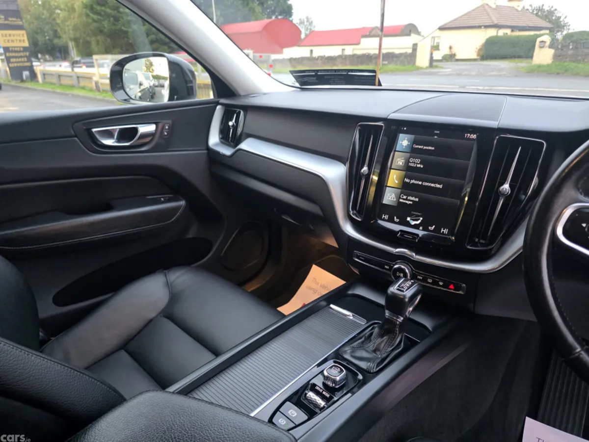 Volvo XC60 Estate, Diesel, 2017, White