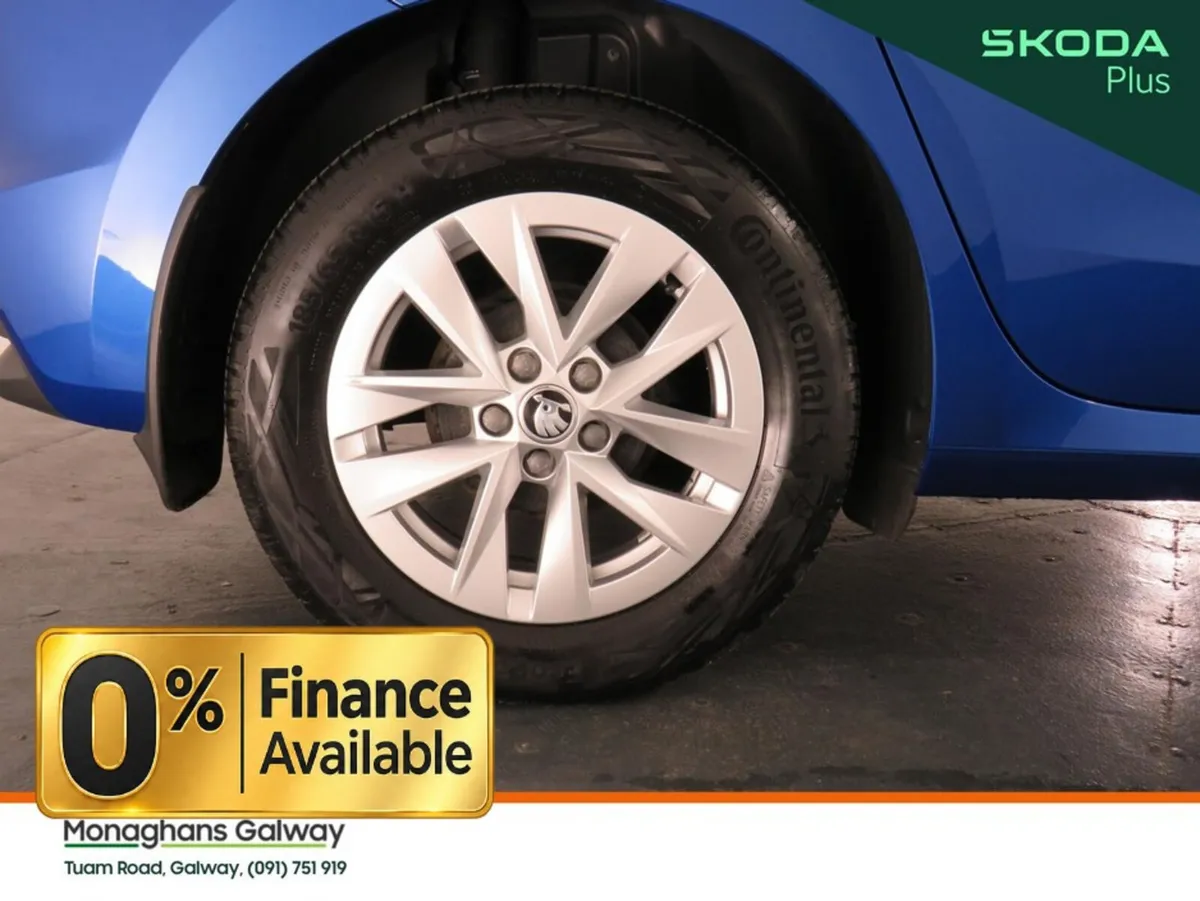 Skoda Fabia Hatchback, Petrol, 2022, Blue