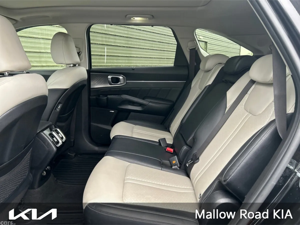 Kia Sorento MPV, Diesel, 2022, Black