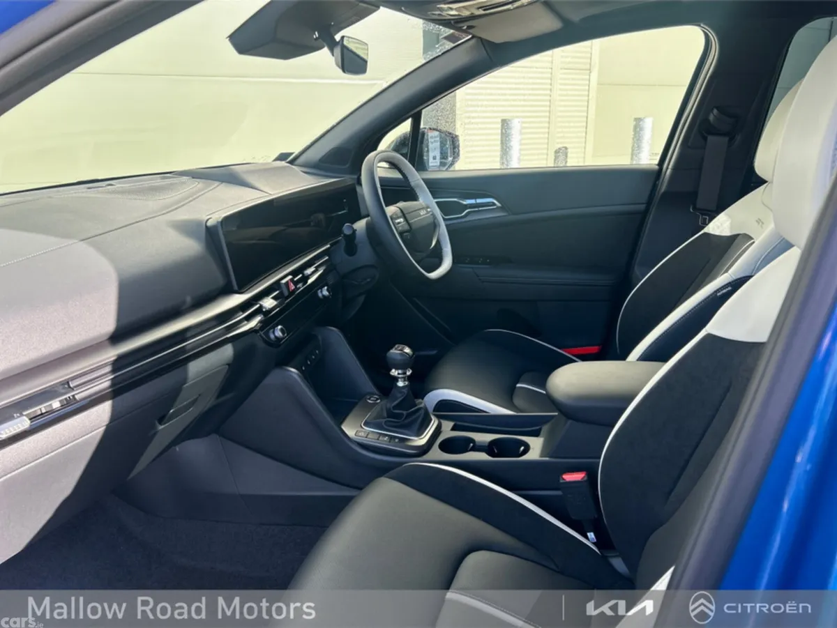 Kia Sportage MPV, Diesel Hybrid, 2026, Blue