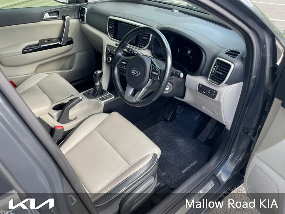 Kia Sportage MPV, Diesel Hybrid, 2021, Grey
