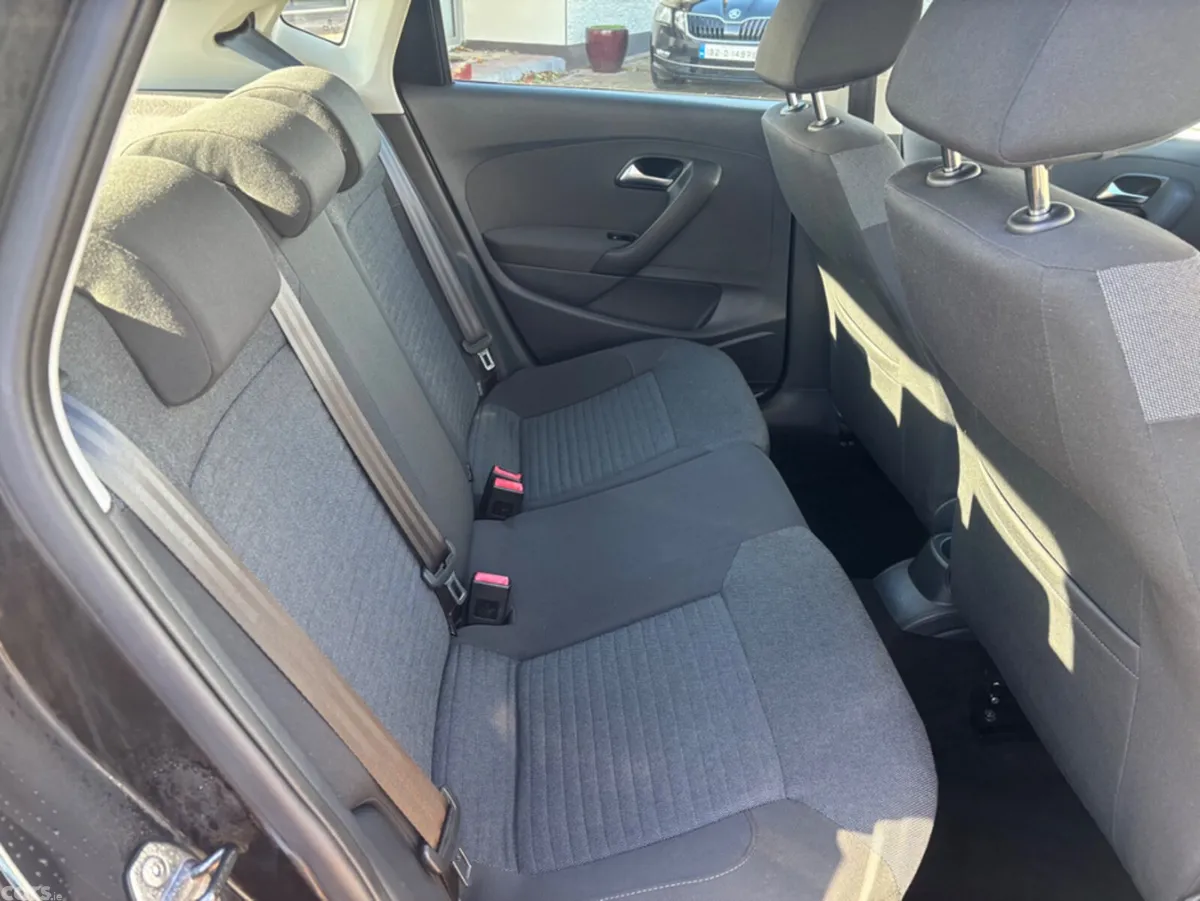 Volkswagen Polo Hatchback, Petrol, 2013, Black