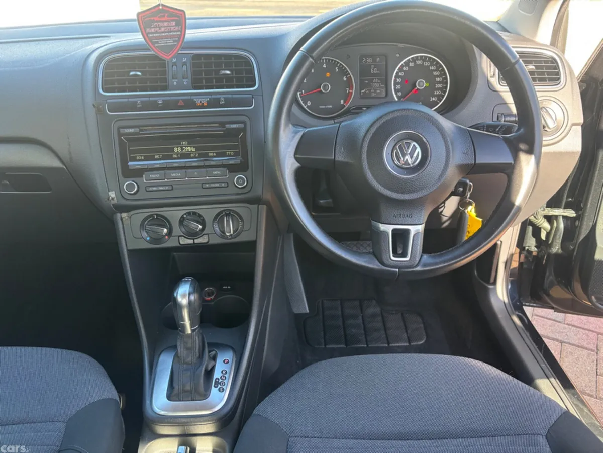 Volkswagen Polo Hatchback, Petrol, 2013, Black