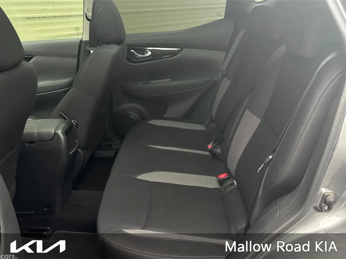 Nissan Qashqai MPV, Petrol, 2020, Grey