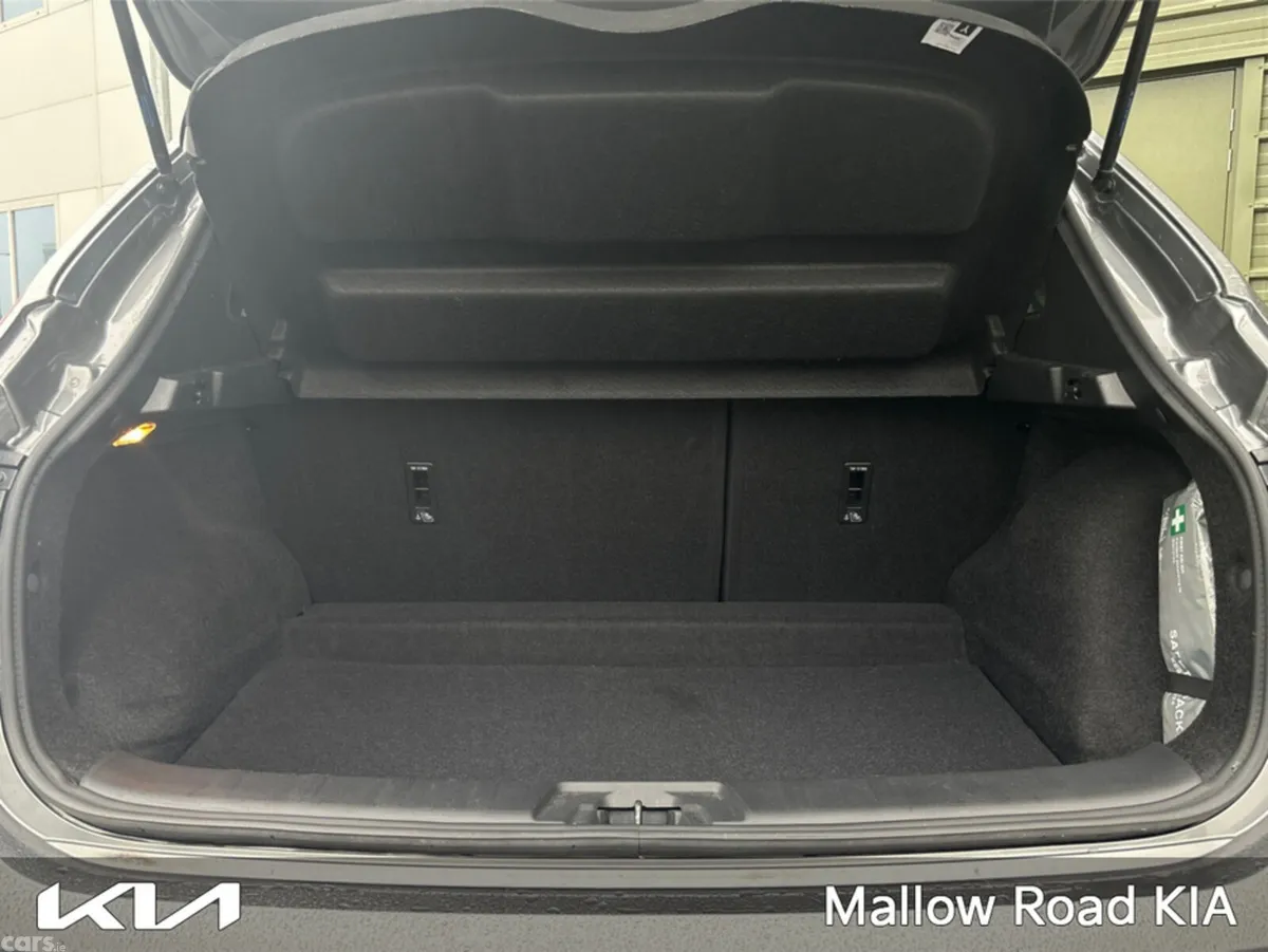 Nissan Qashqai MPV, Petrol, 2020, Grey