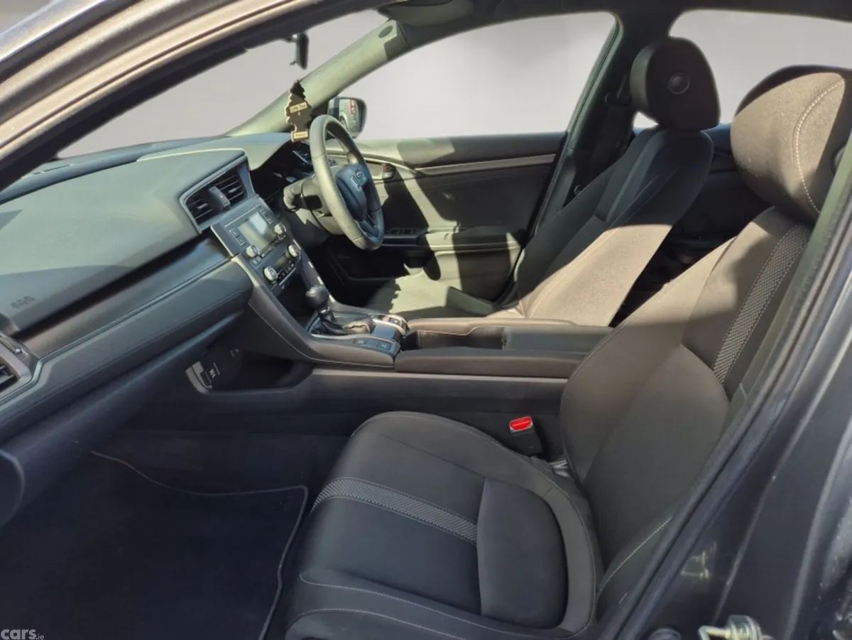 Honda Civic Hatchback, Diesel, 2020, Grey