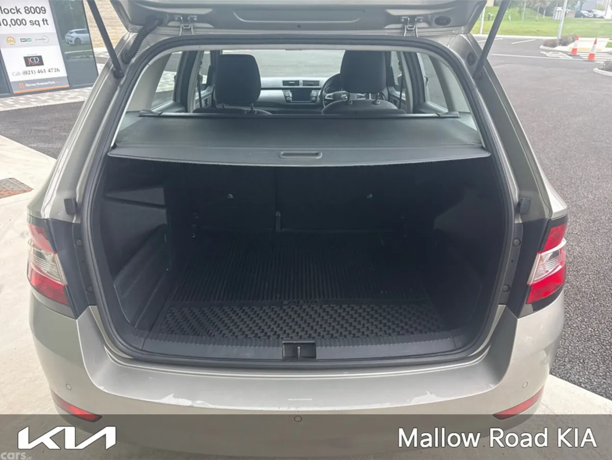 Skoda Fabia Estate, Petrol, 2019, Grey