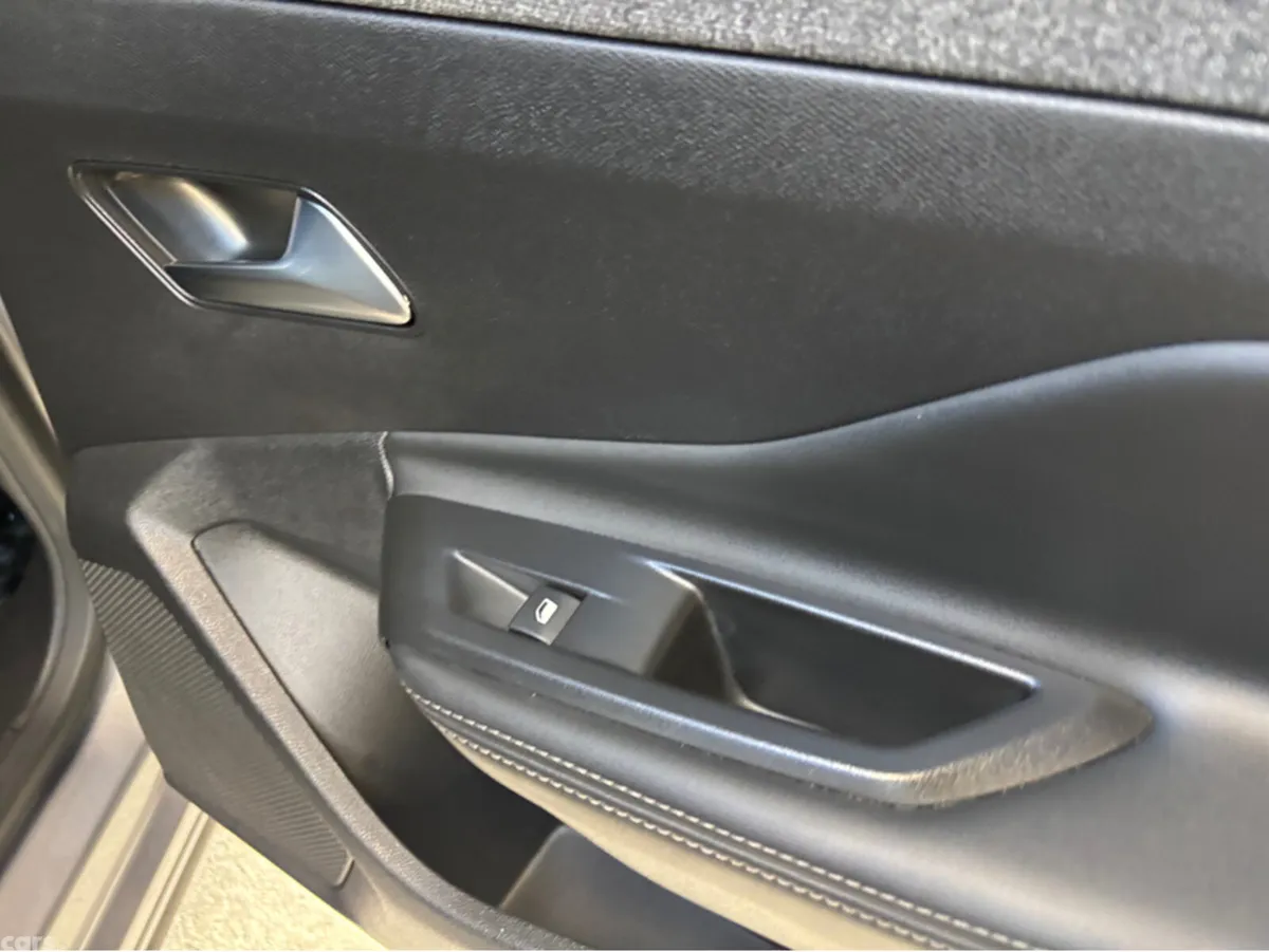 Peugeot 408 Hatchback, Petrol, 2024, Grey
