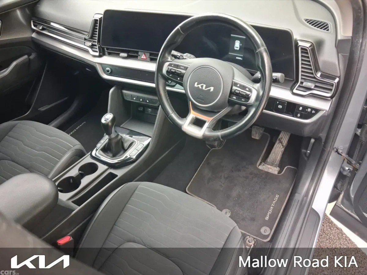 Kia Sportage MPV, Diesel, 2022, Grey
