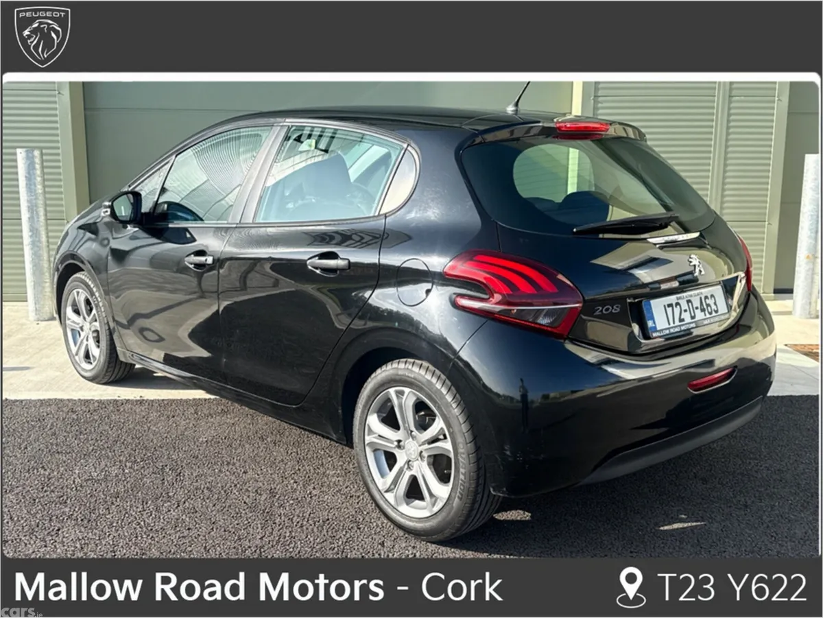 Peugeot 208 Hatchback, Petrol, 2017, Black